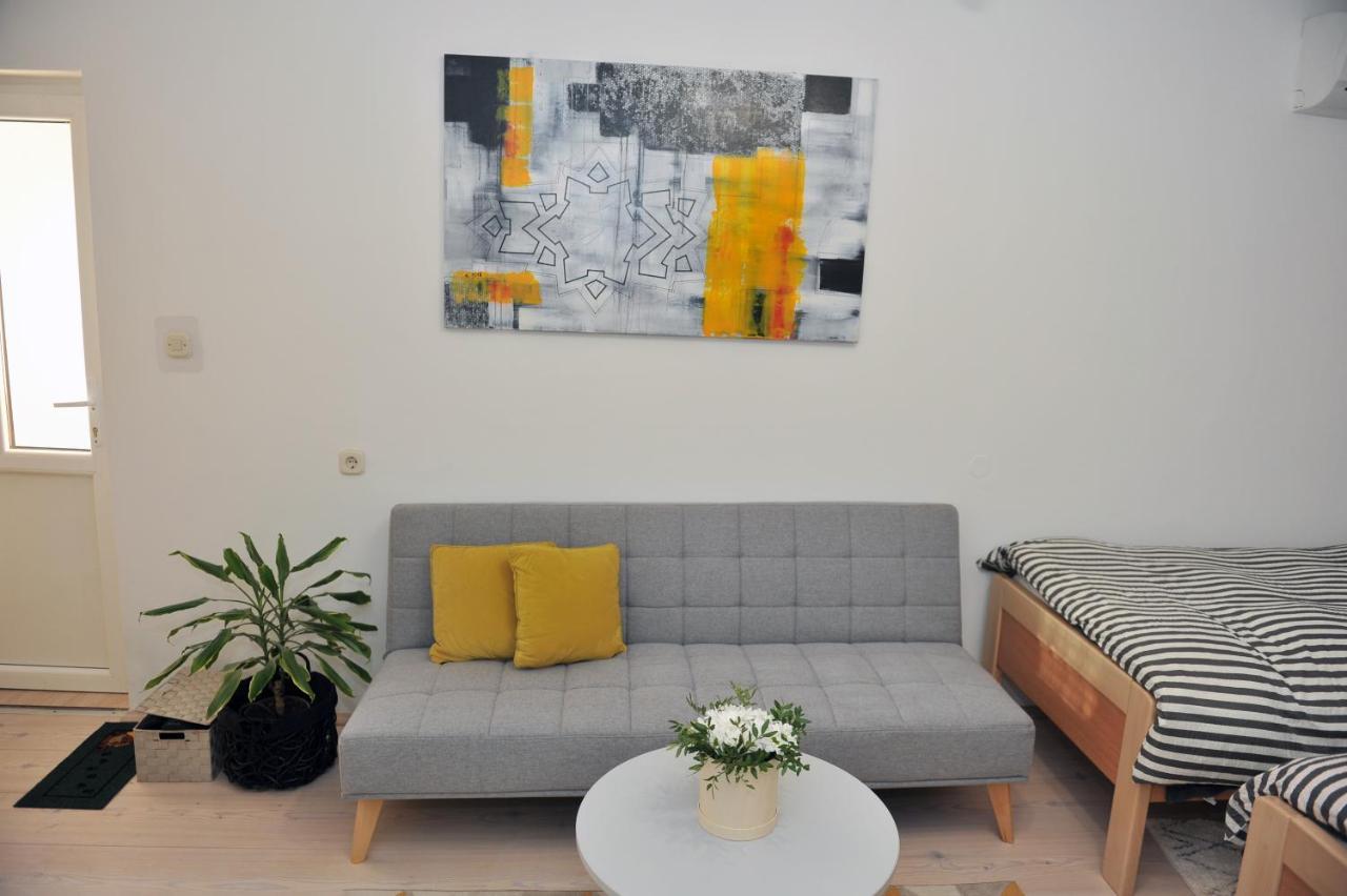 Studio Apartman Bandb Dakovo Exterior photo